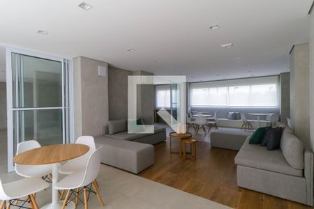 Apartamento à venda com 38m², 2 quartos e 1 vaga Apartamento à venda com 38m², 2 quartos e 1 vagaÁrea comum - Salão de festas