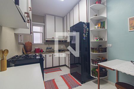 Apartamento para alugar com 100m², 3 quartos e 2 vagas Apartamento para alugar com 100m², 3 quartos e 2 vagasCozinha