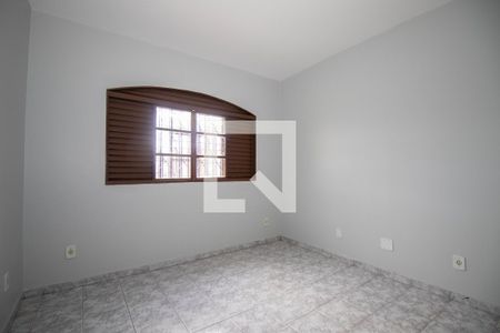 Quarto 1 de casa para alugar com 2 quartos, 140m² em  Recanto das Emas, Brasília
