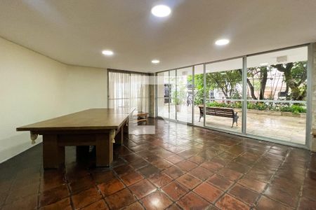 Apartamento para alugar com 100m², 2 quartos e 1 vaga Apartamento para alugar com 100m², 2 quartos e 1 vagaÁrea comum - Salão de festas