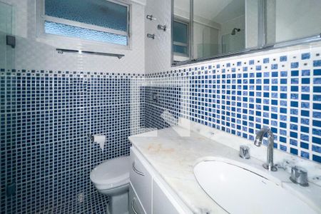 Apartamento para alugar com 100m², 2 quartos e 1 vaga Apartamento para alugar com 100m², 2 quartos e 1 vagaBanheiro da Suíte