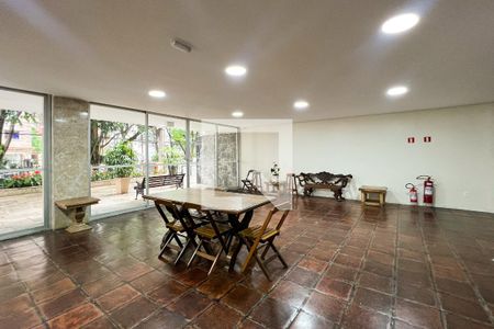 Apartamento para alugar com 100m², 2 quartos e 1 vaga Apartamento para alugar com 100m², 2 quartos e 1 vagaÁrea comum - Salão de festas