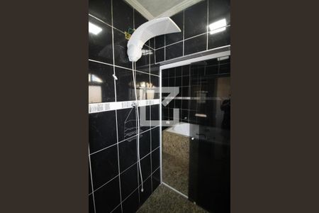 Casa à venda com 400m², 4 quartos e 4 vagasBanheiro da Suíte 4