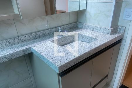 Apartamento à venda com 63m², 2 quartos e 1 vaga Apartamento à venda com 63m², 2 quartos e 1 vagaBanheiro