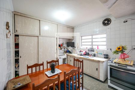 Casa à venda com 135m², 2 quartos e 2 vagasCozinha