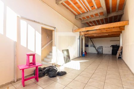 Casa à venda com 250m², 3 quartos e 3 vagasGaragem