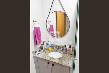 Apartamento à venda com 134m², 2 quartos e 2 vagas Apartamento à venda com 134m², 2 quartos e 2 vagasBanheiro da Suíte