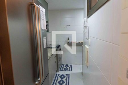 Apartamento à venda com 134m², 2 quartos e 2 vagas Apartamento à venda com 134m², 2 quartos e 2 vagasCozinha e Área de Serviço
