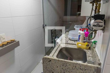 Apartamento à venda com 134m², 2 quartos e 2 vagas Apartamento à venda com 134m², 2 quartos e 2 vagasCozinha e Área de Serviço