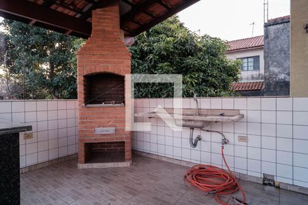 Casa à venda com 270m², 4 quartos e 3 vagas Casa à venda com 270m², 4 quartos e 3 vagasÁrea comum