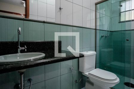 Casa à venda com 270m², 4 quartos e 3 vagas Casa à venda com 270m², 4 quartos e 3 vagasBanheiro