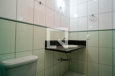 Casa à venda com 270m², 4 quartos e 3 vagas Casa à venda com 270m², 4 quartos e 3 vagasBanheiro