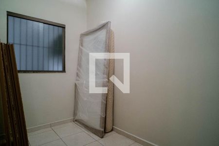 Casa à venda com 270m², 4 quartos e 3 vagas Casa à venda com 270m², 4 quartos e 3 vagasQuarto