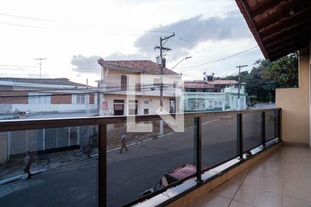 Casa à venda com 270m², 4 quartos e 3 vagas Casa à venda com 270m², 4 quartos e 3 vagasVaranda