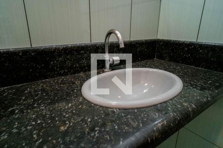 Casa à venda com 270m², 4 quartos e 3 vagas Casa à venda com 270m², 4 quartos e 3 vagasBanheiro