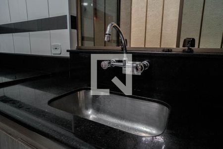 Casa à venda com 270m², 4 quartos e 3 vagas Casa à venda com 270m², 4 quartos e 3 vagasCozinha