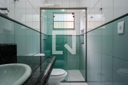 Casa à venda com 270m², 4 quartos e 3 vagas Casa à venda com 270m², 4 quartos e 3 vagasBanheiro