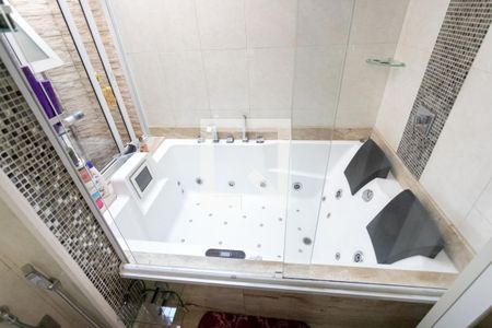 Casa à venda com 350m², 3 quartos e 6 vagasBanheiro suite 1