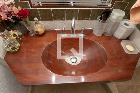 Casa à venda com 350m², 3 quartos e 6 vagasBanheiro