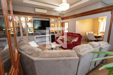 Sala de casa à venda com 3 quartos, 350m² em Jardim Itu, Porto Alegre