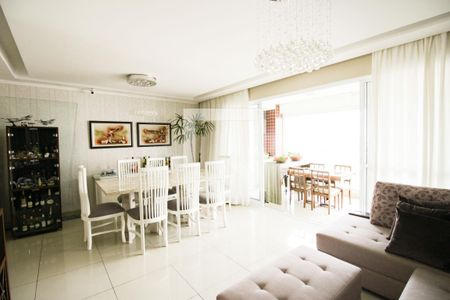 Sala de apartamento à venda com 4 quartos, 142m² em Jardim Marajoara, São Paulo