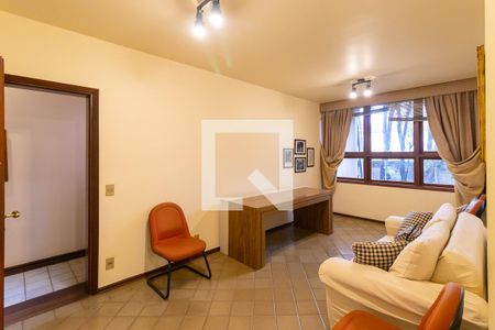 Casa à venda com 1008m², 5 quartos e 5 vagasEscritório - Sala