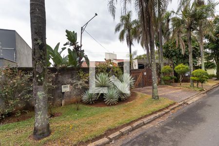 Casa à venda com 1008m², 5 quartos e 5 vagasFachada