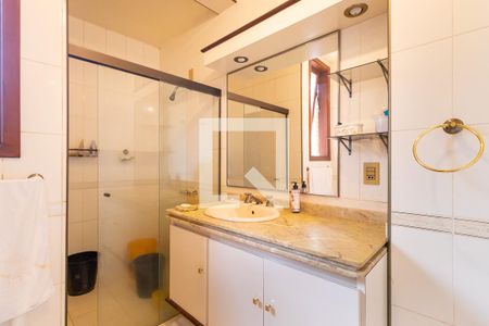 Casa à venda com 1008m², 5 quartos e 5 vagasBanheiro da suíte 3