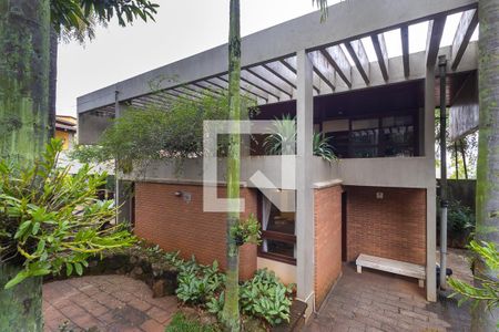 Casa à venda com 1008m², 5 quartos e 5 vagasFachada interna