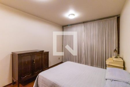 Casa à venda com 1008m², 5 quartos e 5 vagasQuarto 5