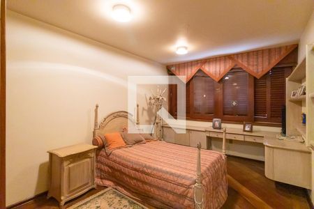 Casa à venda com 1008m², 5 quartos e 5 vagasQuarto 4