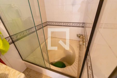 Casa à venda com 1008m², 5 quartos e 5 vagasBanheiro da suíte 2