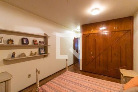 Casa à venda com 1008m², 5 quartos e 5 vagasQuarto 4