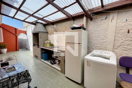 Casa à venda com 227m², 3 quartos e 1 vagaÁrea de Serviço