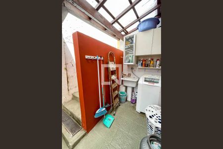 Casa à venda com 227m², 3 quartos e 1 vagaÁrea de Serviço