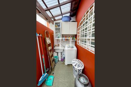 Casa à venda com 227m², 3 quartos e 1 vagaÁrea de Serviço