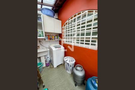 Casa à venda com 227m², 3 quartos e 1 vagaÁrea de Serviço