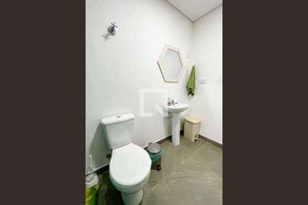 Casa à venda com 227m², 3 quartos e 1 vagaBanheiro