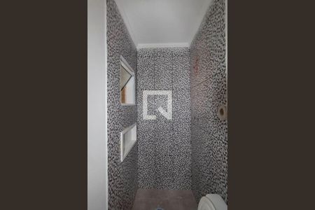 Casa para alugar com 175m², 3 quartos e 2 vagasBanheiro de Serviço