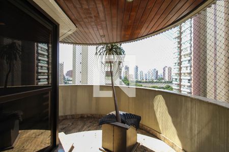 Apartamento à venda com 254m², 3 quartos e 4 vagasVaranda da Sala