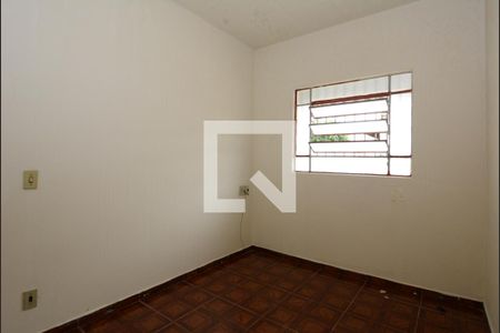 Casa à venda com 130m², 3 quartos e 4 vagasEdícula - Sala