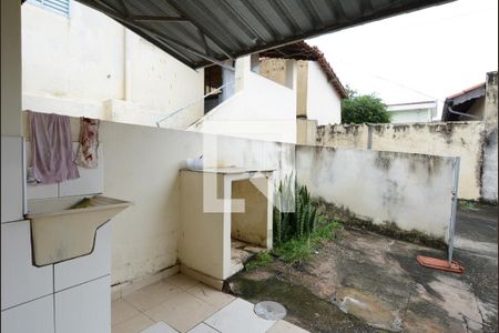 Casa à venda com 130m², 3 quartos e 4 vagasEdícula - Área de serviço 