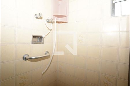 Casa à venda com 130m², 3 quartos e 4 vagasBanheiro