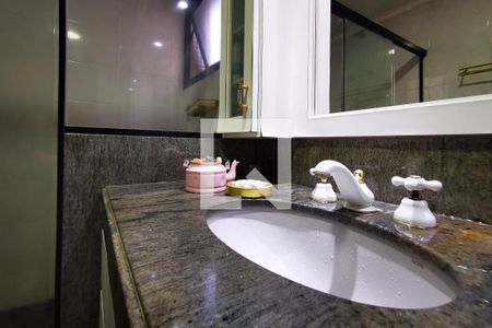 Apartamento à venda com 148m², 4 quartos e 2 vagasBanheiro