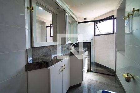 Apartamento à venda com 148m², 4 quartos e 2 vagasBanheiro