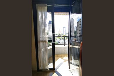 Apartamento à venda com 148m², 4 quartos e 2 vagasQuarto