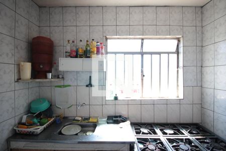 Casa à venda com 560m², 4 quartos e 1 vagaCasa 1 | Cozinha