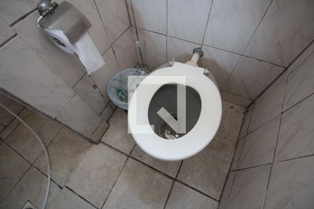 Casa à venda com 560m², 4 quartos e 1 vagaCasa 1 | Banheiro do Quarto 1