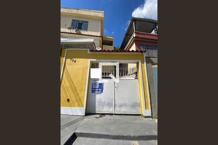 Apartamento para alugar com 80m², 2 quartos e sem vaga Apartamento para alugar com 80m², 2 quartos e sem vagaFachada