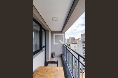 Apartamento para alugar com 21m², 1 quarto e sem vaga Apartamento para alugar com 21m², 1 quarto e sem vagaStudio - Varanda